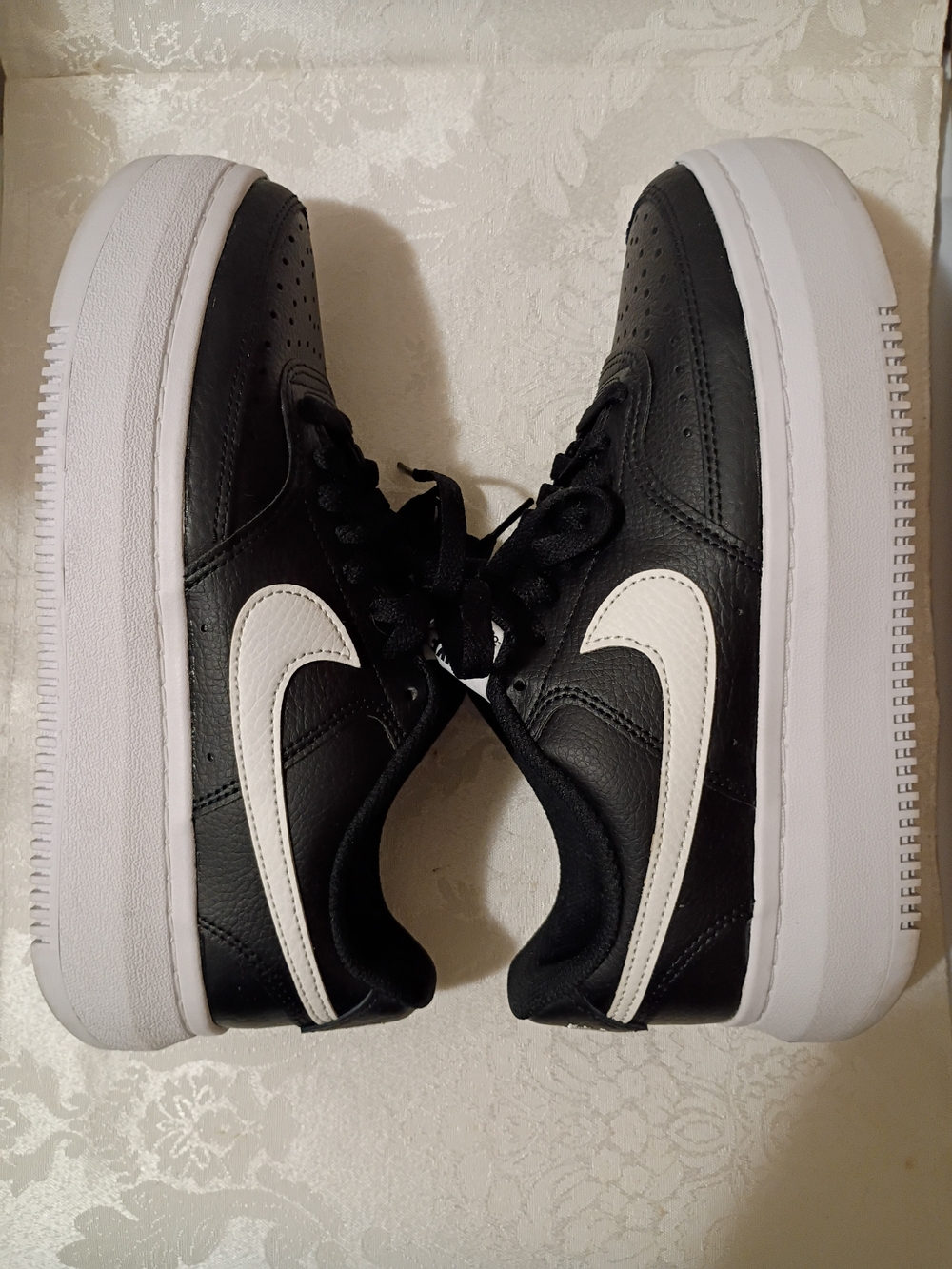 Nike Black & White Court Vision Alta Platform Sneakers Women's Sz 8.5 - Picture 7 of 10